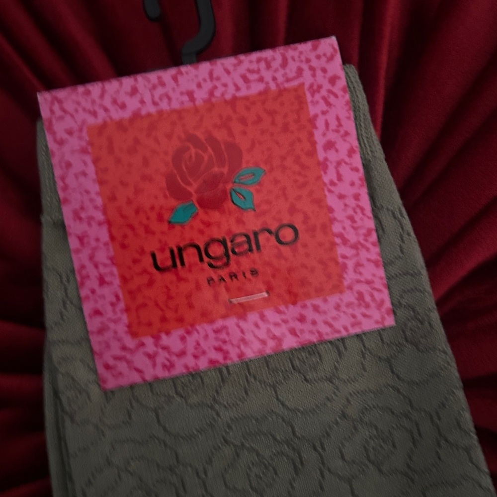 Ungaro Paris Socks Vtg new - Picture 2 of 3